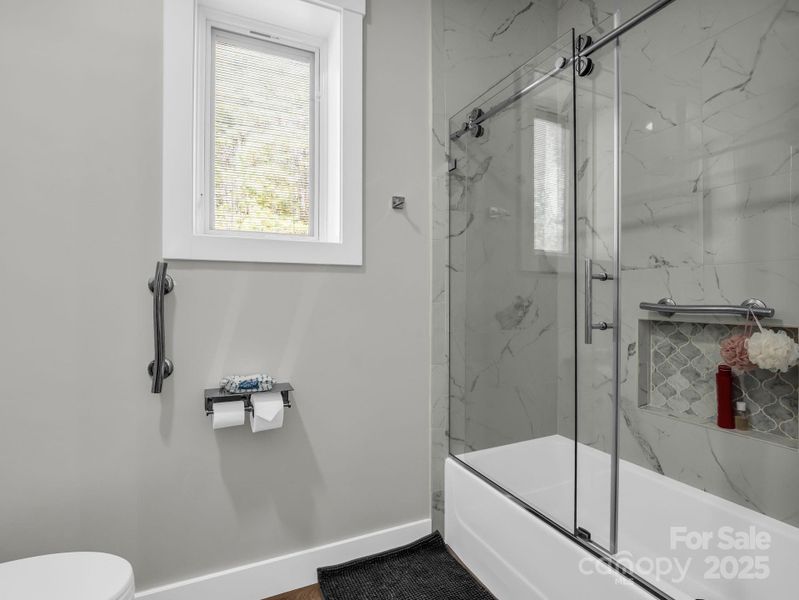 Image 43 of a home in .