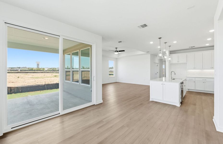 Spacious, unfurnished interior of a new home in Del Webb Austin at Lost Pines, Bastrop (Image 33). Spacious, unfurnished interior of a new home in Del Webb Austin at Lost Pines, Bastrop (Image 33).