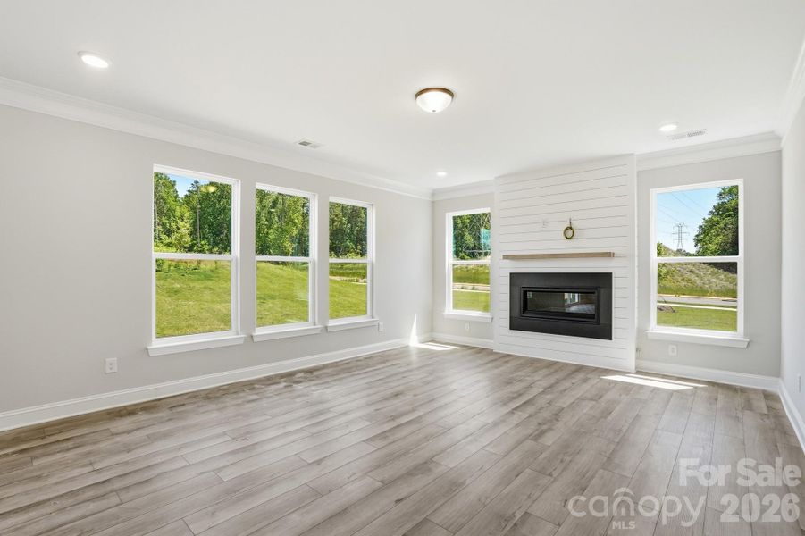 Spacious, unfurnished interior of a new home in Enclave at Riverdale, Huntersville (Image 14).
