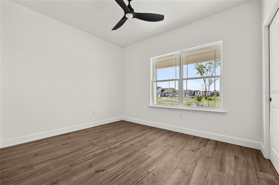 Spacious, unfurnished interior of a new home in Grand Oaks, Gainesville (Image 15).