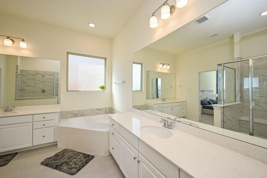 Furnished interior view inside a new home in StoneCreek Estates, Richmond (Image 15).