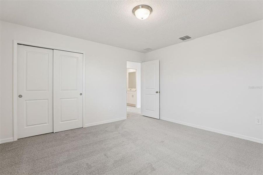 Spacious, unfurnished interior of a new home in Hamilton Bluff - Classic Series, Lake Hamilton (Image 23). Spacious, unfurnished interior of a new home in Hamilton Bluff - Classic Series, Lake Hamilton (Image 23).