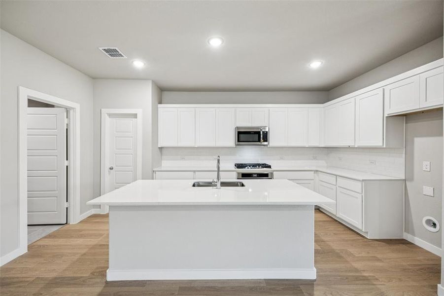 Furnished interior view inside a new home in Ventana, Fort Worth (Image 11). Furnished interior view inside a new home in Ventana, Fort Worth (Image 11).