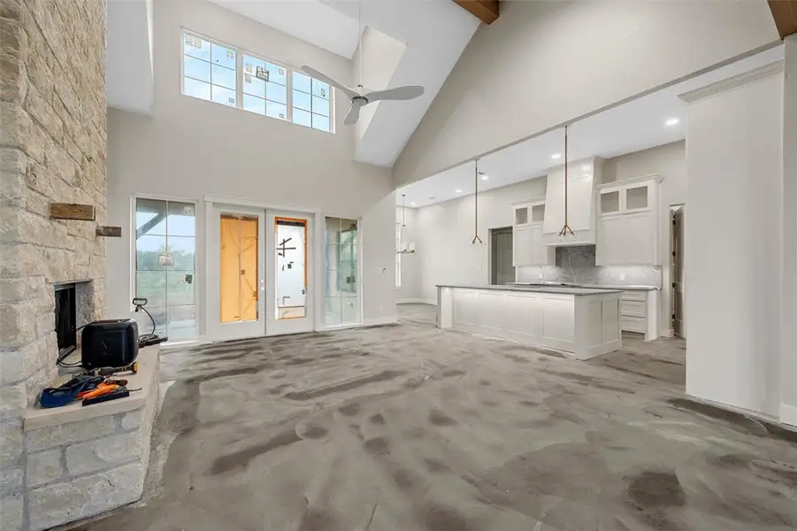 Spacious, unfurnished interior of a new home in , China Spring (Image 4).