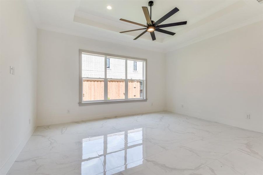 Spacious, unfurnished interior of a new home in , Dallas (Image 17).