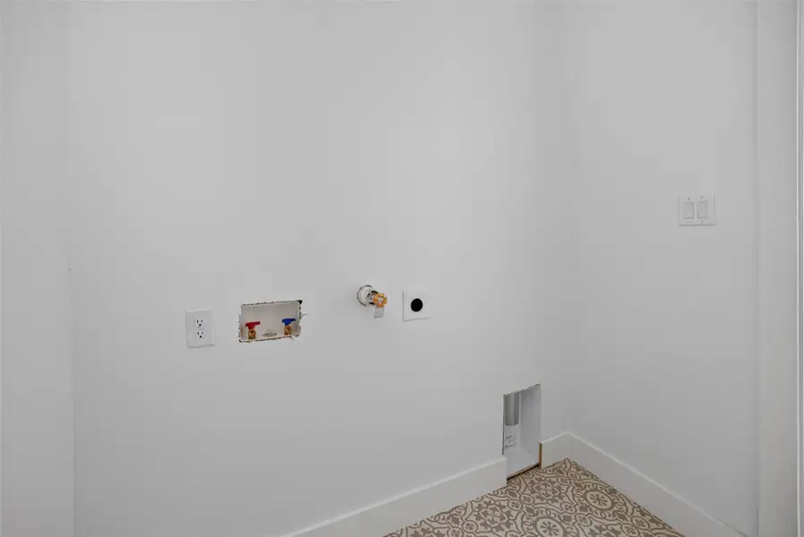 Spacious, unfurnished interior of a new home in , Lone Oak (Image 27). Spacious, unfurnished interior of a new home in , Lone Oak (Image 27).