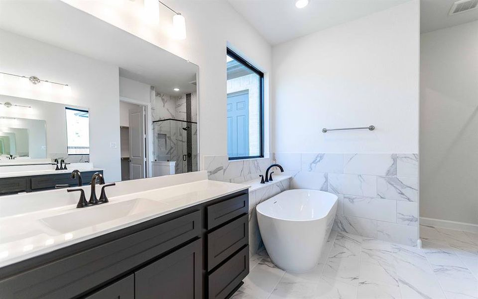 Furnished interior view inside a new home in Sonoma Verde, Rockwall (Image 6).