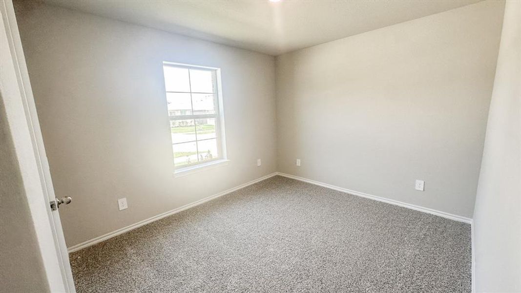 Spacious, unfurnished interior of a new home in Sunnycreek, Fort Worth (Image 6). Spacious, unfurnished interior of a new home in Sunnycreek, Fort Worth (Image 6).