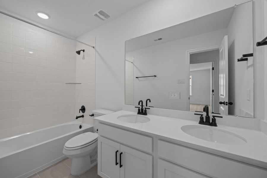 Furnished interior view inside a new home in Dellrose, Hockley (Image 14).