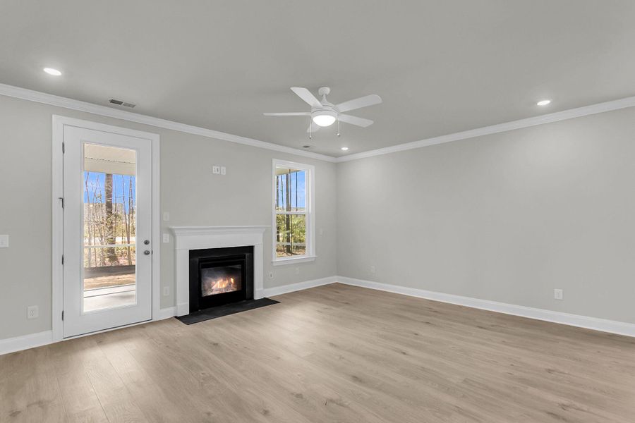 Spacious, unfurnished interior of a new home in Tidewater at Lakes of Cane Bay, Summerville (Image 32). Spacious, unfurnished interior of a new home in Tidewater at Lakes of Cane Bay, Summerville (Image 32).