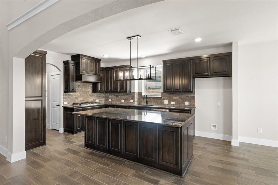 421 Willie- Kitchen-1