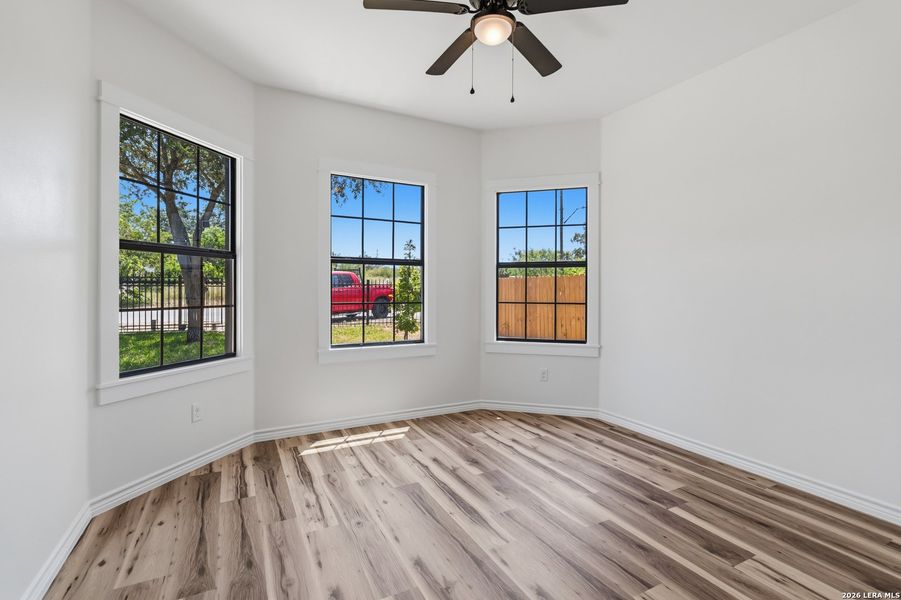 Spacious, unfurnished interior of a new home in , San Antonio (Image 13).