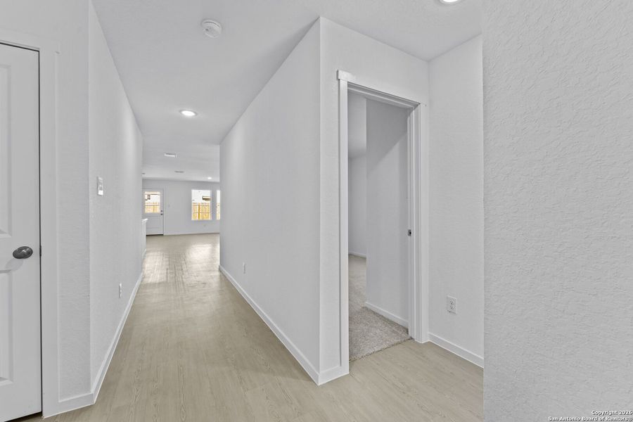 Spacious, unfurnished interior of a new home in Friendship Oaks, Fredericksburg (Image 16). Spacious, unfurnished interior of a new home in Friendship Oaks, Fredericksburg (Image 16).