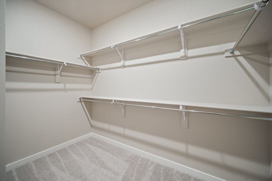 Spacious, unfurnished interior of a new home in The Glen, Colorado Springs (Image 27).