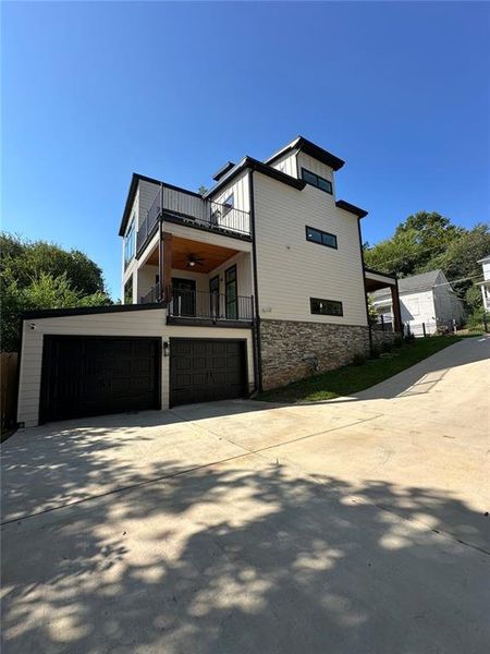 Front exterior of a new home in , Atlanta, GA, highlighting curb appeal (Image 25). Front exterior of a new home in , Atlanta, GA, highlighting curb appeal (Image 25).