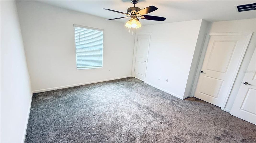 Spacious, unfurnished interior of a new home in , Kissimmee (Image 28).