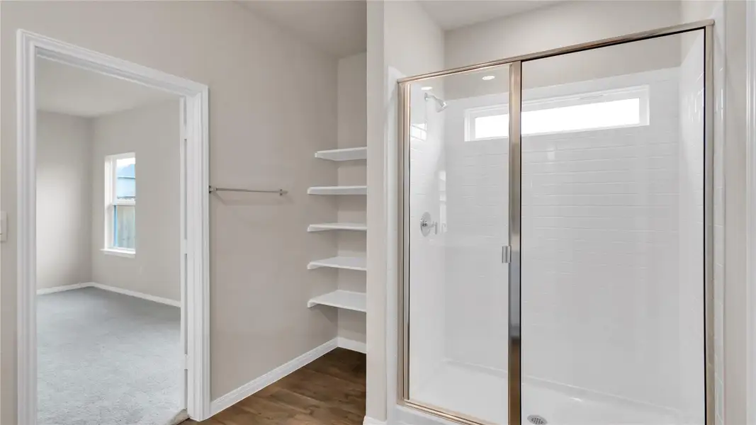 Spacious, unfurnished interior of a new home in Carillon, Manor (Image 12). Spacious, unfurnished interior of a new home in Carillon, Manor (Image 12).