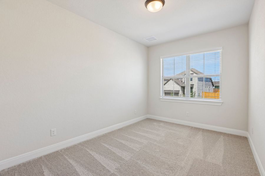 Spacious, unfurnished interior of a new home in 6 Creeks, Kyle (Image 21).
