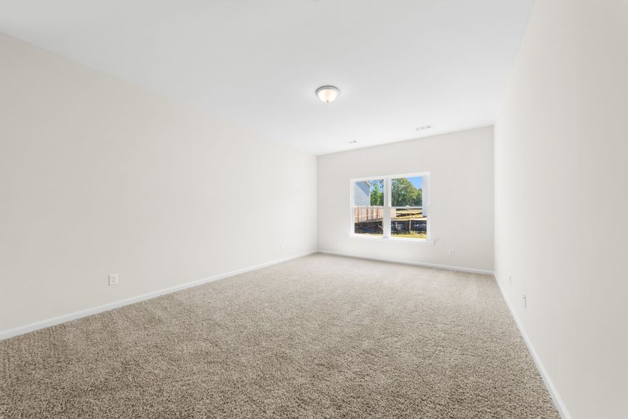 Spacious, unfurnished interior of a new home in Belair East, Statesboro (Image 18).