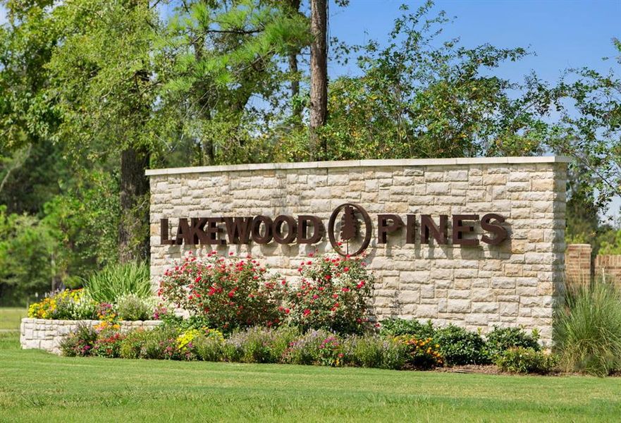 Welcome to Lakewood Pines and zoned to Humble ISD.