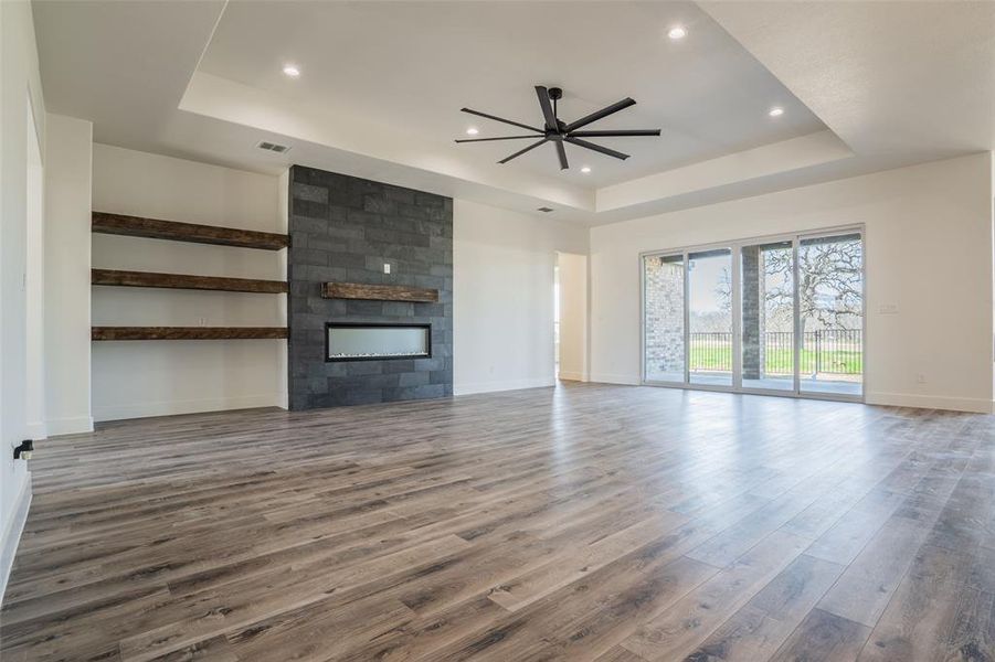 Spacious, unfurnished interior of a new home in , Fort Worth (Image 17).