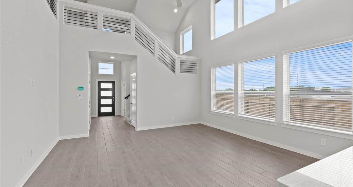 Spacious, unfurnished interior of a new home in Village at Three Oaks, Seguin (Image 12). Spacious, unfurnished interior of a new home in Village at Three Oaks, Seguin (Image 12).
