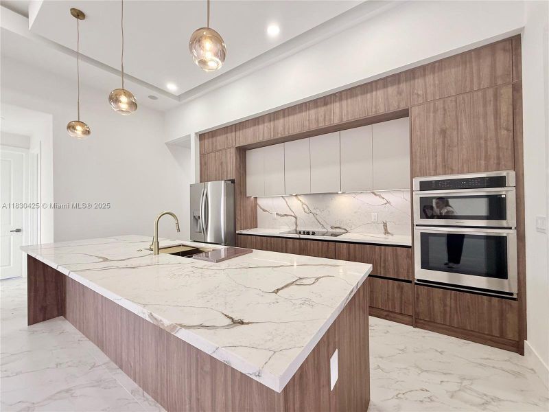 Furnished interior view inside a new home in , Cape Coral (Image 13).