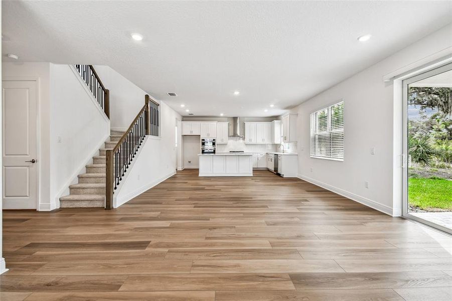 Spacious, unfurnished interior of a new home in Hawkstone, Sarasota (Image 24).