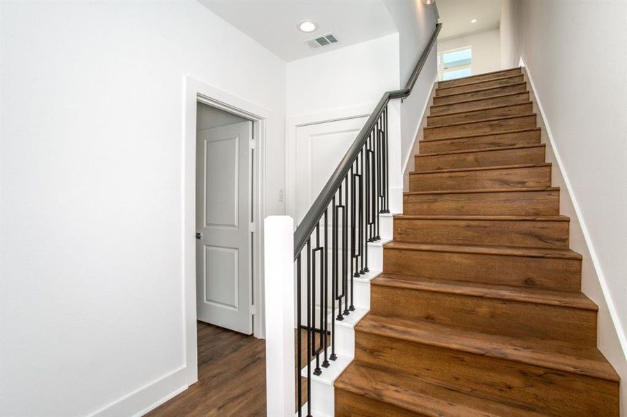 Image 20 of a home in .