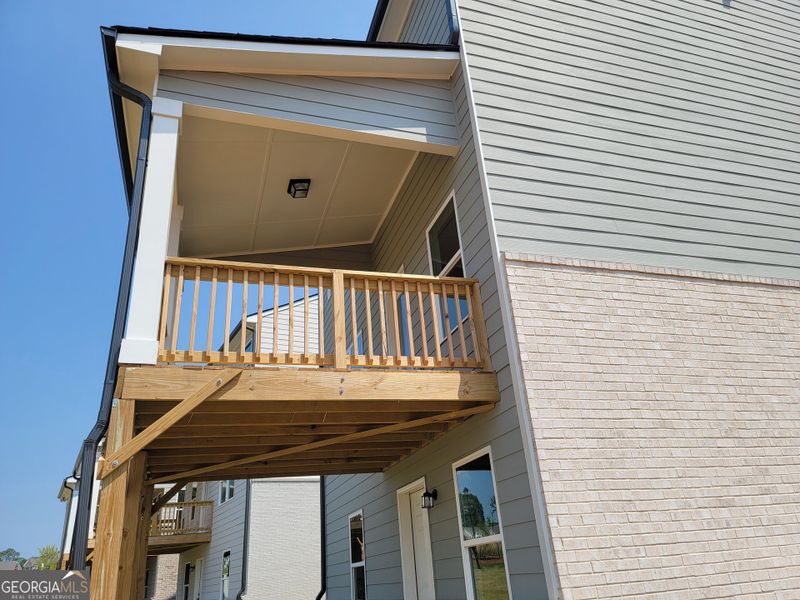 Exterior details and patio area of a home in Kentmere, Auburn (Image 3).
