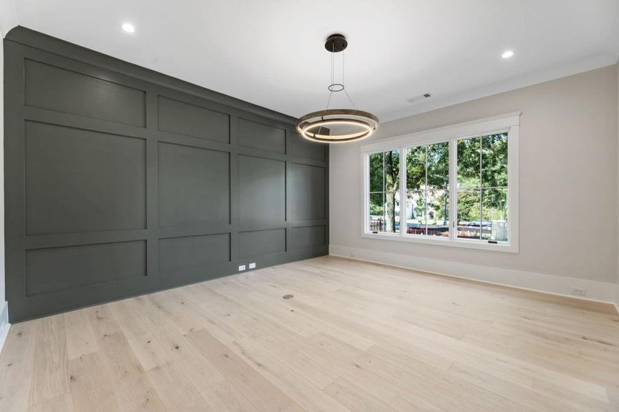 Spacious, unfurnished interior of a new home in , Alpharetta (Image 38).