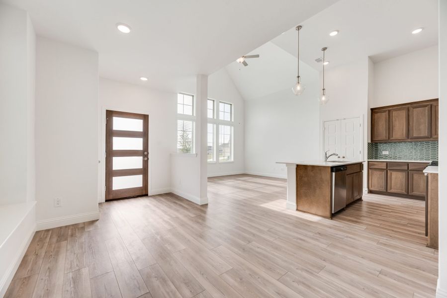 Representative unfurnished interior of a home built from the Mulberry by Pacesetter Homes in Elevon, Lavon (Image 12). Representative unfurnished interior of a home built from the Mulberry by Pacesetter Homes in Elevon, Lavon (Image 12).