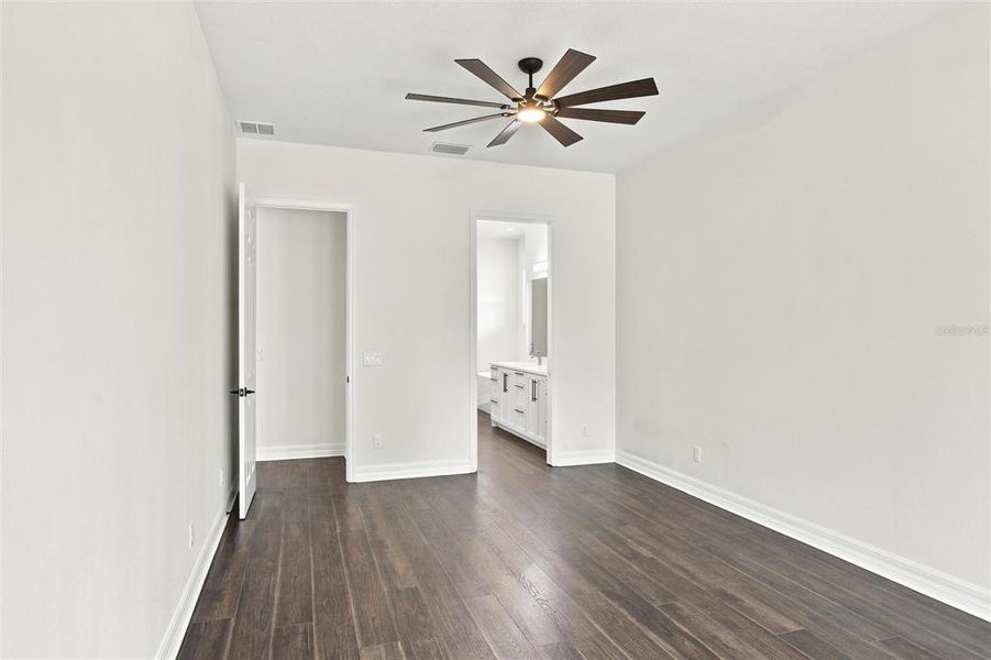 Spacious, unfurnished interior of a new home in , North Port (Image 19). Spacious, unfurnished interior of a new home in , North Port (Image 19).