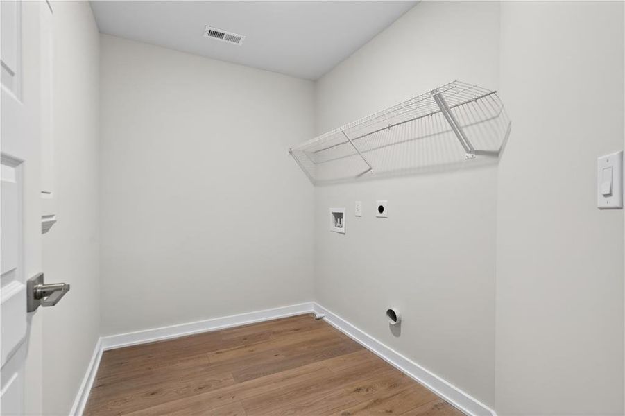 Spacious, unfurnished interior of a new home in The Manor at Gainesville Township, Gainesville (Image 28). Spacious, unfurnished interior of a new home in The Manor at Gainesville Township, Gainesville (Image 28).
