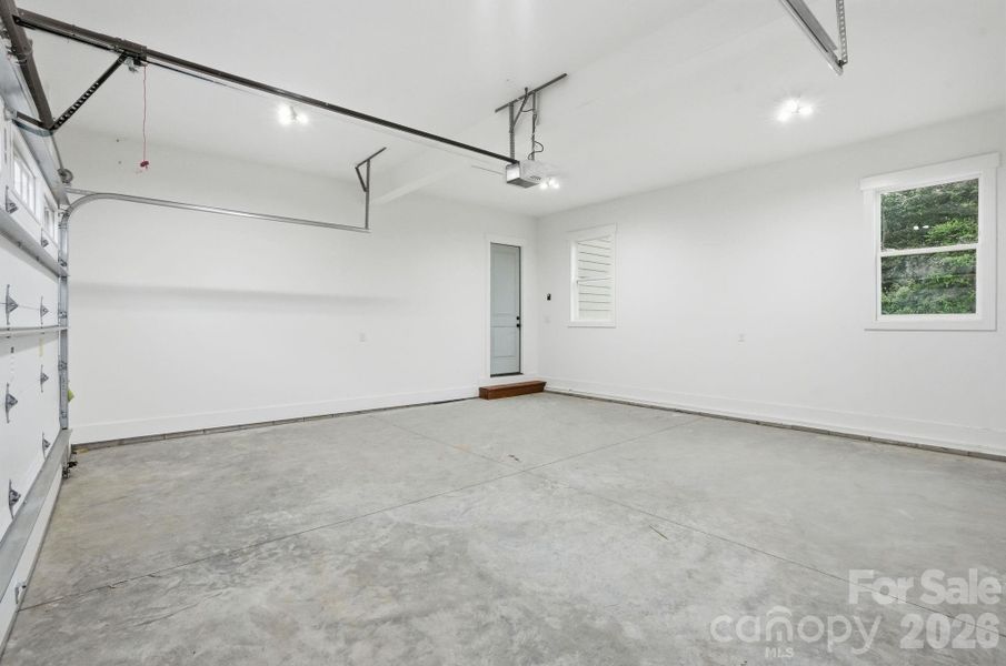 Spacious, unfurnished interior of a new home in , Marshville (Image 41).