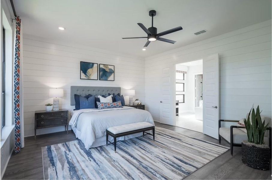 Furnished interior view inside a new home in Sienna 80′, Missouri City (Image 9).