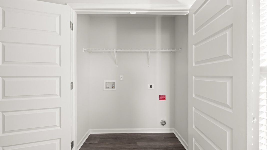 Spacious, unfurnished interior of a new home in The Abbey at Trolley Run Station, Aiken (Image 26).