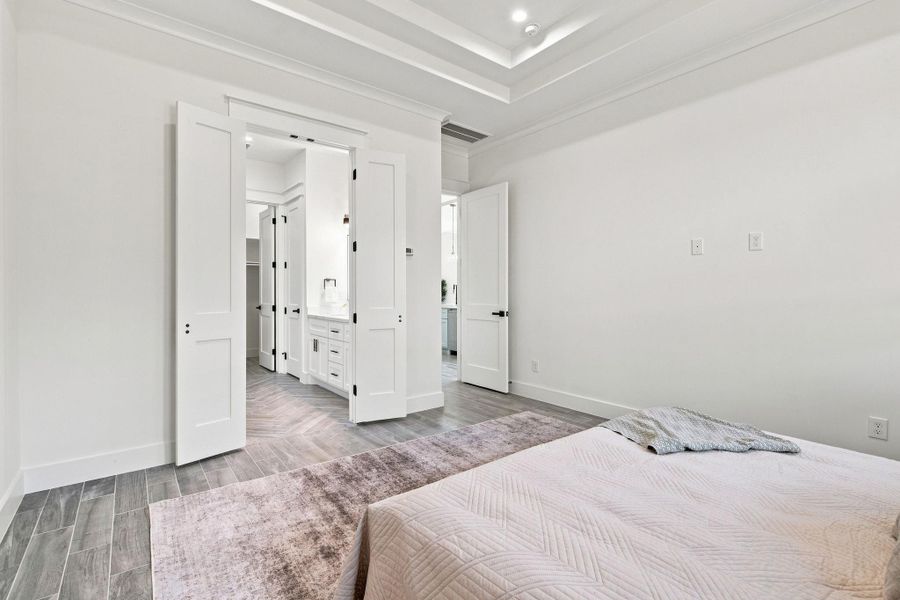 Spacious, unfurnished interior of a new home in , Houston (Image 25).