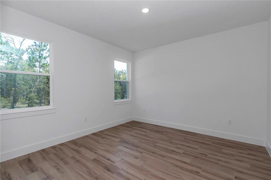 Spacious, unfurnished interior of a new home in , Dunnellon (Image 41). Spacious, unfurnished interior of a new home in , Dunnellon (Image 41).