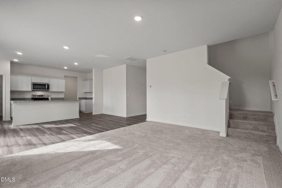 19-web-or-mls-_NFP7517 19-web-or-mls-_NFP7517