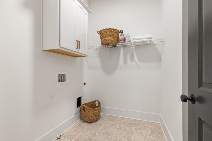 Furnished interior view inside a new home in Arden on Lanier, Cumming (Image 21).