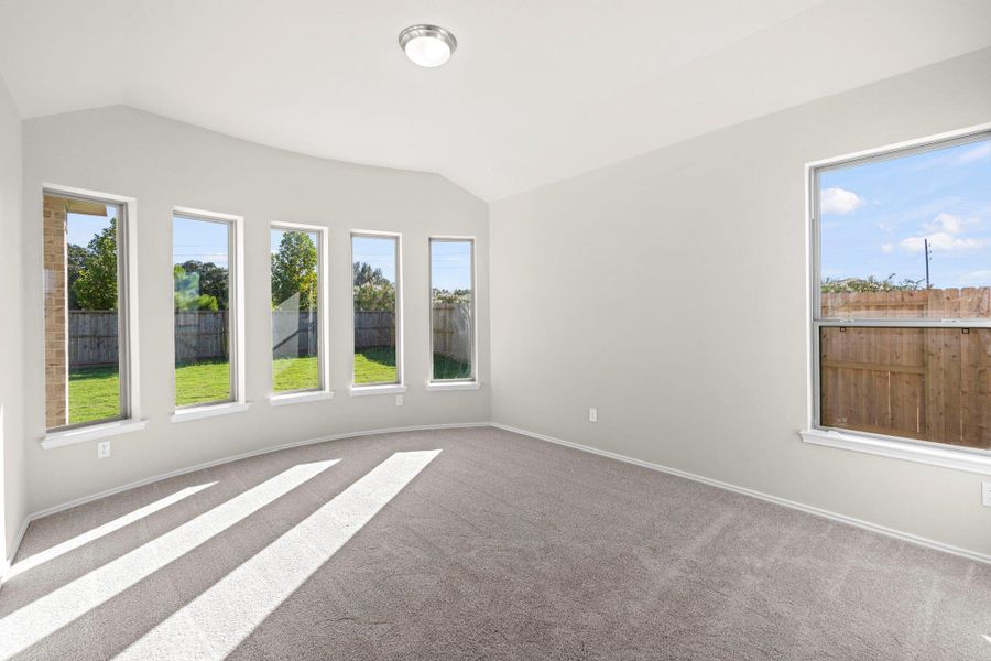 Spacious, unfurnished interior of a new home in Candela, Richmond (Image 31).