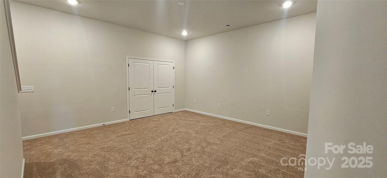 Spacious, unfurnished interior of a new home in Rhyne Court, Gastonia (Image 10). Spacious, unfurnished interior of a new home in Rhyne Court, Gastonia (Image 10).