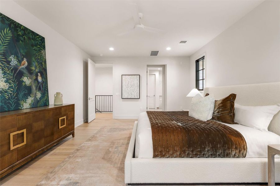 Furnished interior view inside a new home in , Austin (Image 32). Furnished interior view inside a new home in , Austin (Image 32).