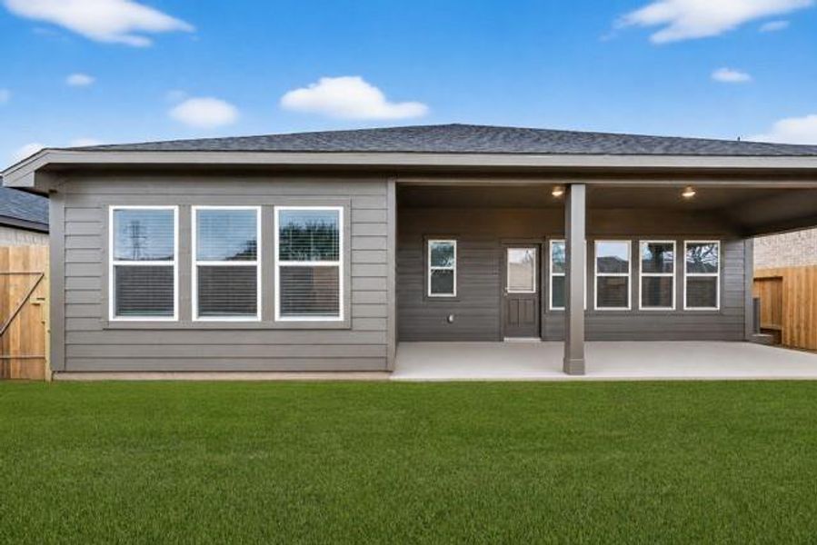 Exterior details and patio area of a home in Rollingbrook Estates, Baytown (Image 4). Exterior details and patio area of a home in Rollingbrook Estates, Baytown (Image 4).