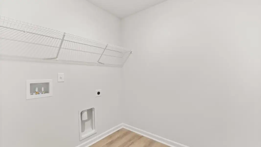 Spacious, unfurnished interior of a new home in Village at Pine Valley, Gainesville (Image 22).