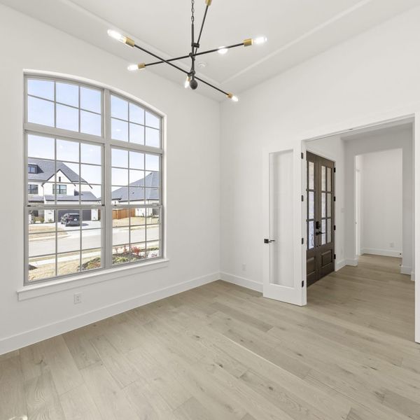 Spacious, unfurnished interior of a new home in StarView, Prosper (Image 68). Spacious, unfurnished interior of a new home in StarView, Prosper (Image 68).