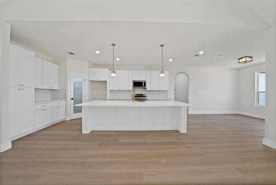 Furnished interior view inside a new home in , Joshua (Image 8).