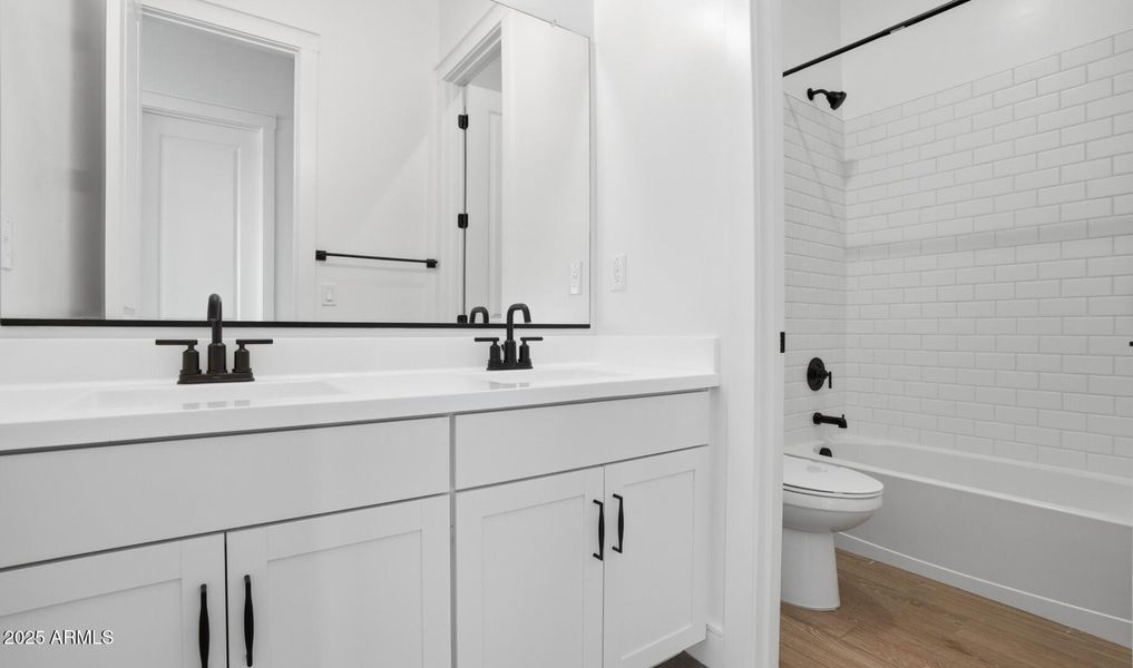 Edgewood Estates Lot #157 Hall Bath (Lar