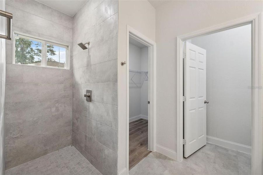 Image 38 of a home in .